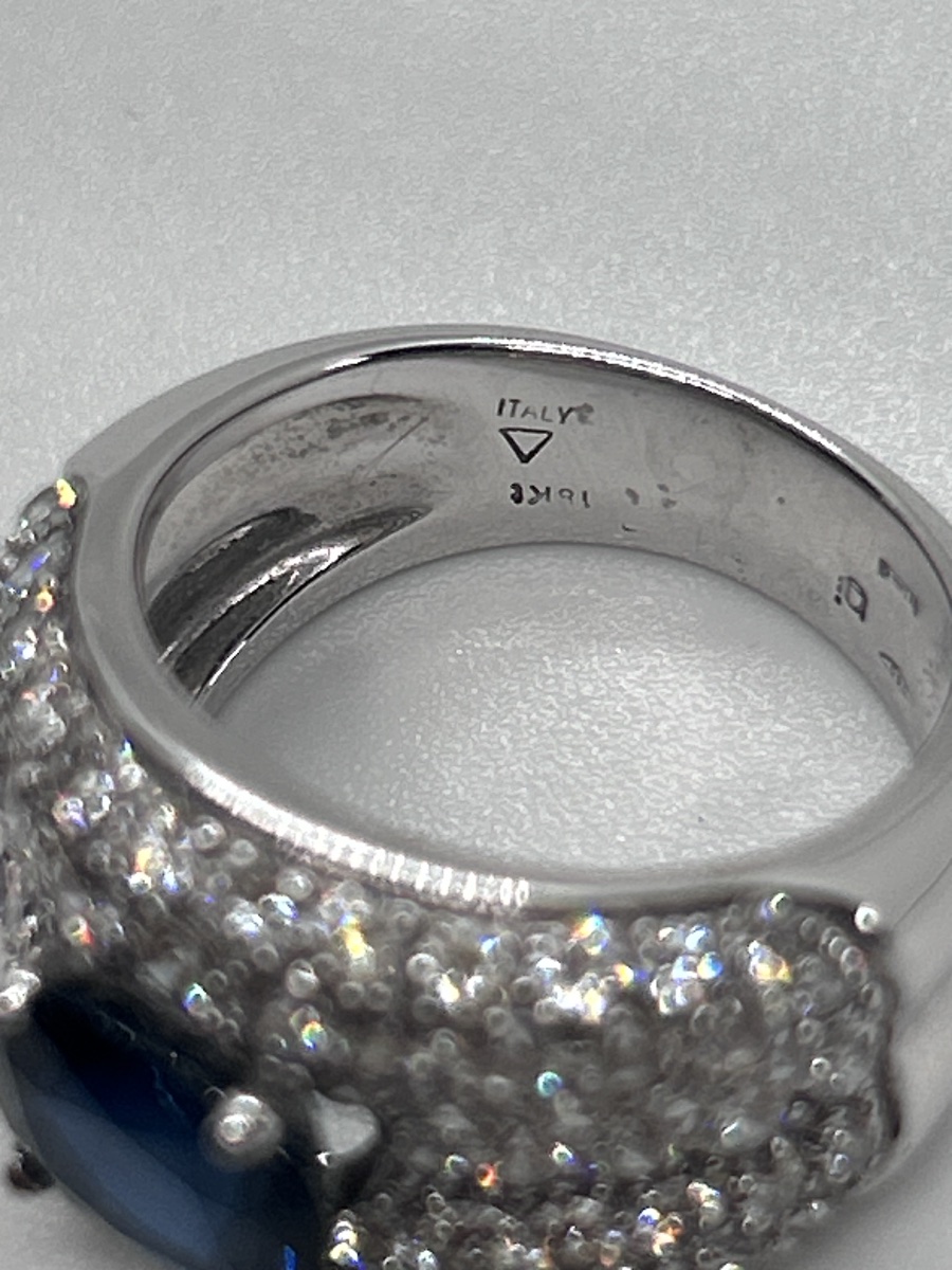 Cocktail Ring In 18-carat White Gold Paved With Brilliants And Set With A Blue Sapphire-photo-3