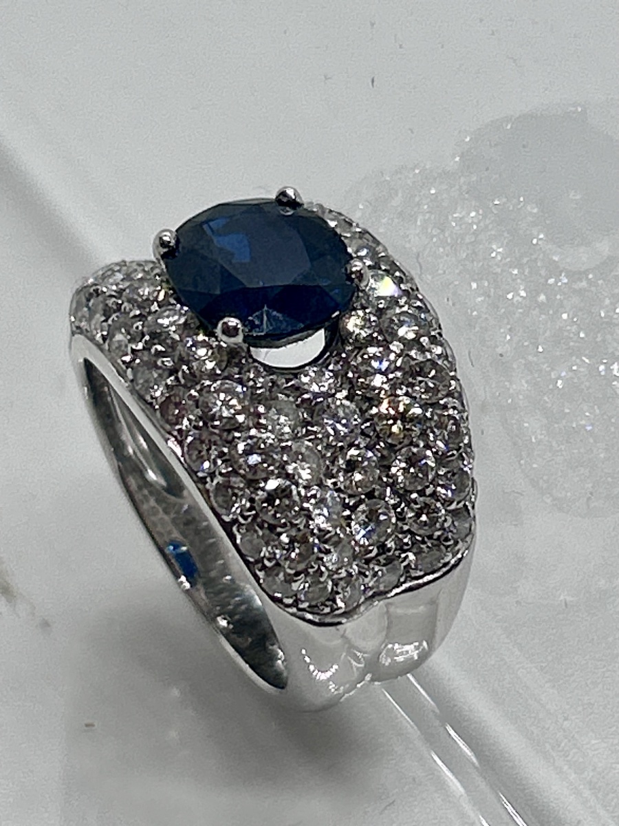 Cocktail Ring In 18-carat White Gold Paved With Brilliants And Set With A Blue Sapphire-photo-6