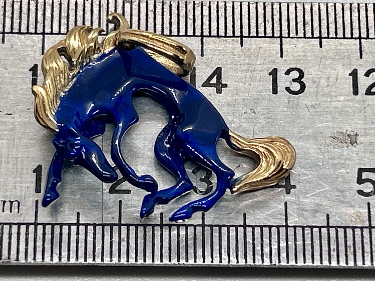 Pendentif cheval en or 18 carats émaillé -photo-4