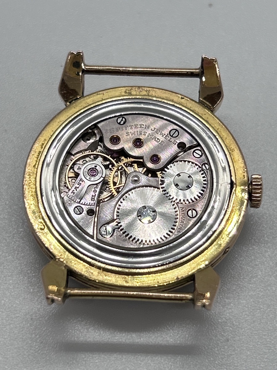 Montre art déco Movado triple calendrier en or 18 carats -photo-3