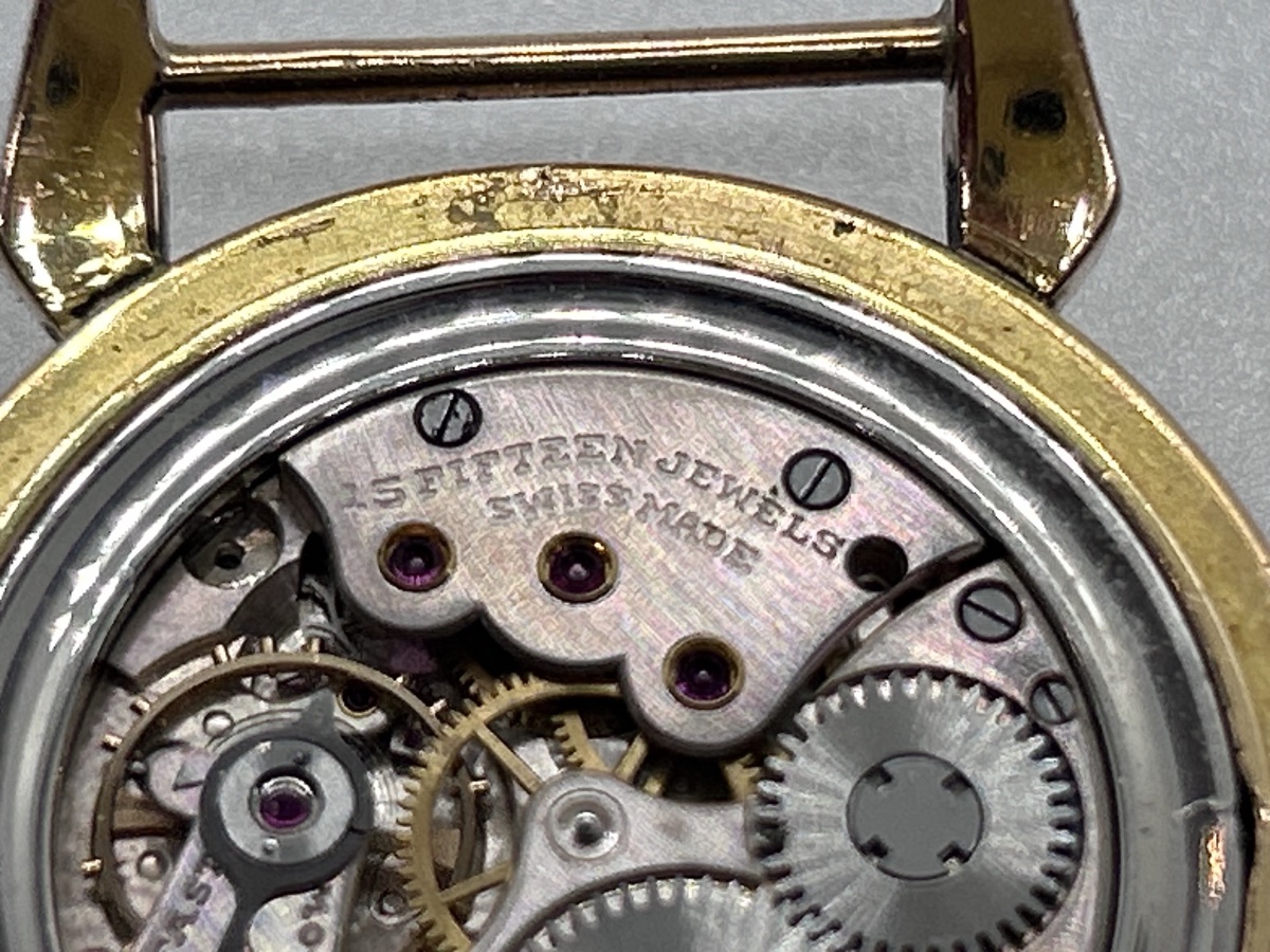Montre art déco Movado triple calendrier en or 18 carats -photo-4