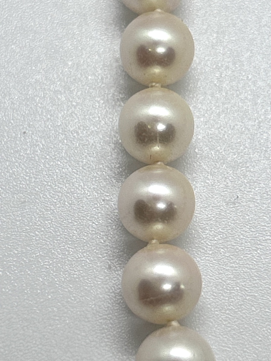 Cultured Pearl Necklace With 18-carat Gold Clasp-photo-4
