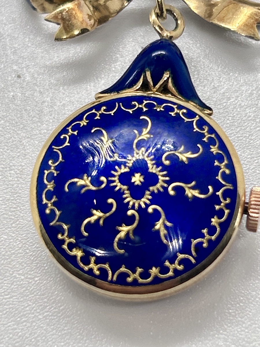 Broche montre Lugran en or 18 carats émaillé -photo-2