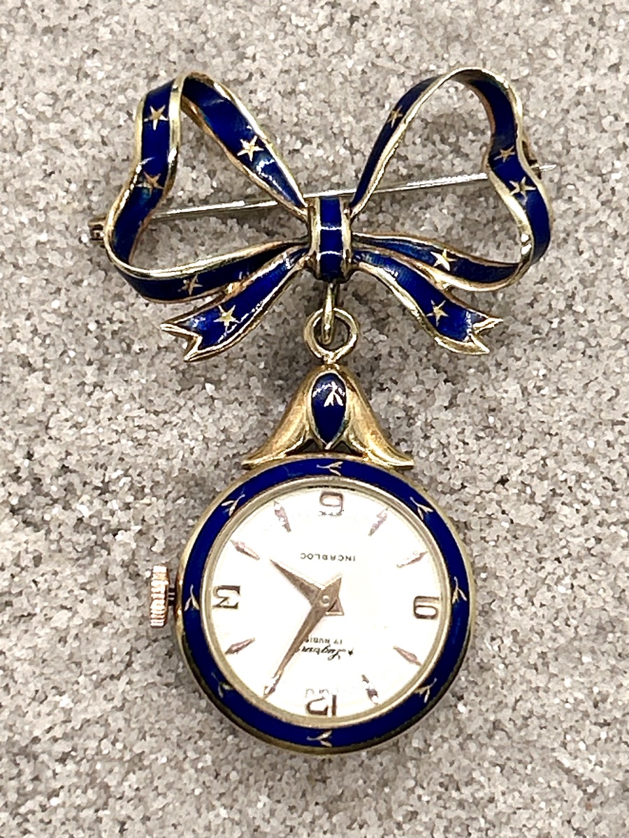 Broche montre Lugran en or 18 carats émaillé -photo-7