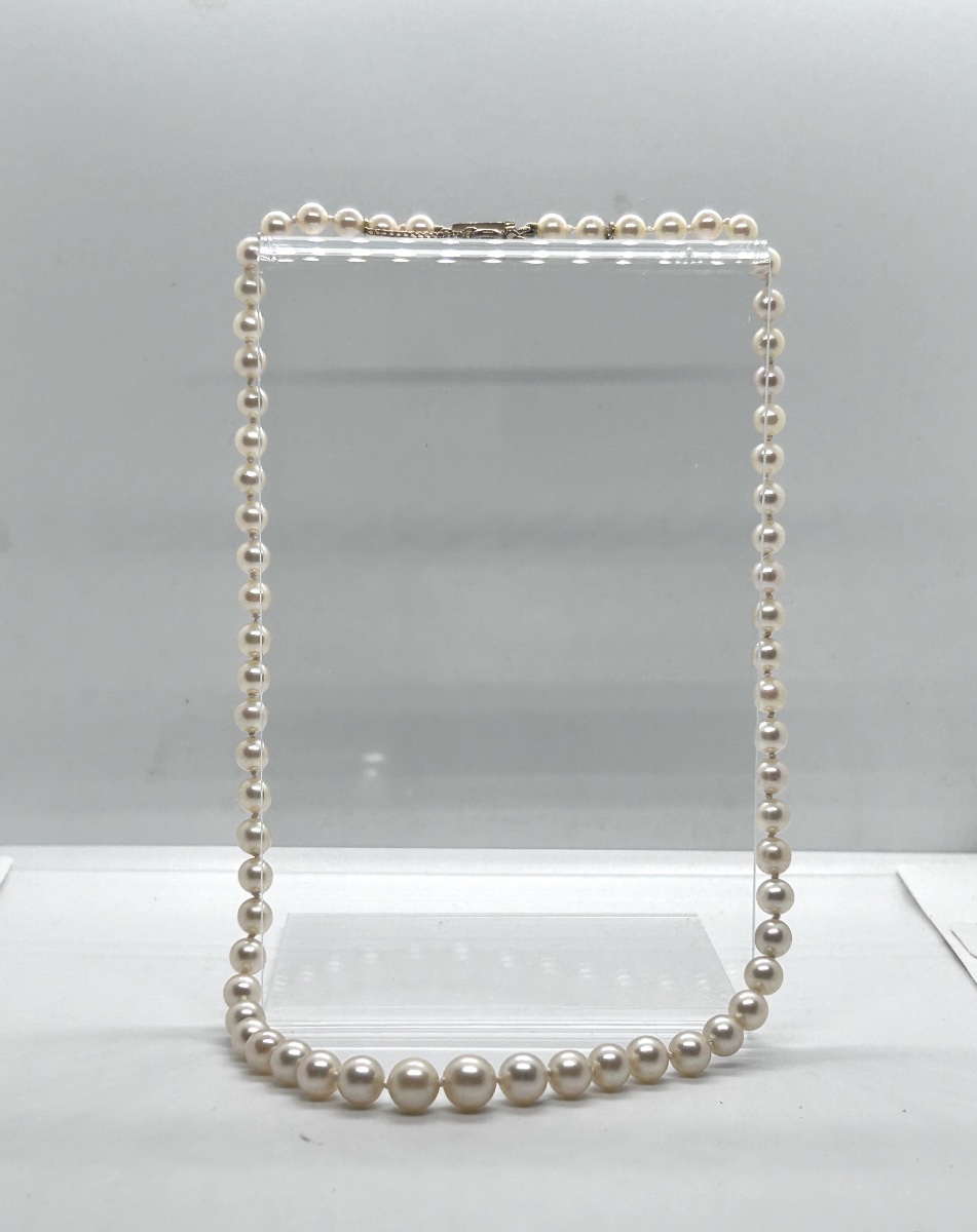 Cascading Cultured Pearl Necklace With An 18-karat Gold Clasp-photo-4