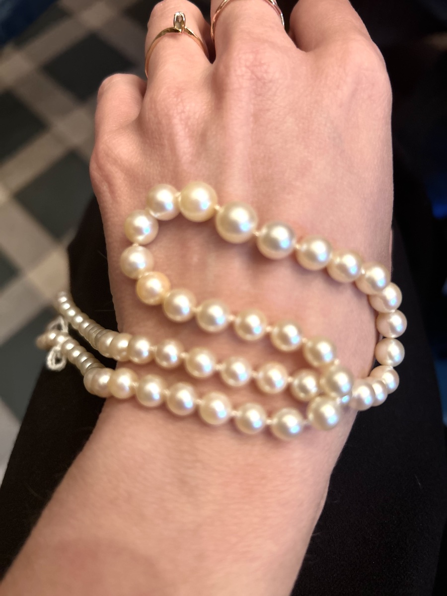 Cascading Cultured Pearl Necklace With An 18-karat Gold Clasp-photo-8