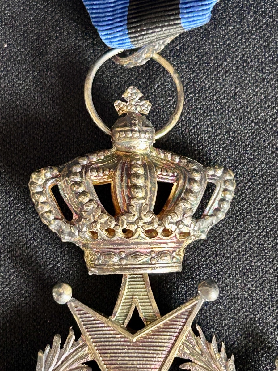 Médaille de Chevalier de l’ordre de Léopold II-photo-3
