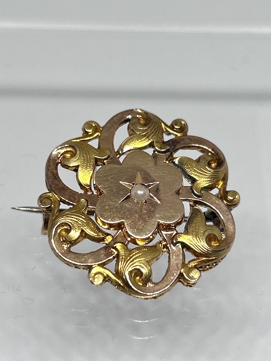 Lot de 2 broches art nouveau en métal doré sertie d’une perle -photo-2