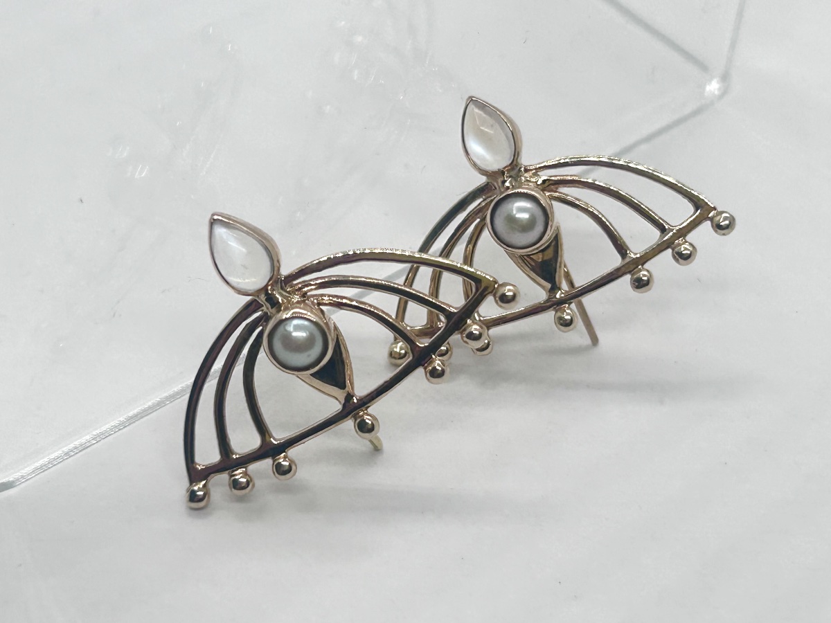 Boucles d’oreille art nouveau en or 18 carats et perle fine -photo-2
