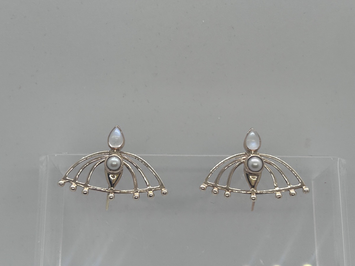 Boucles d’oreille art nouveau en or 18 carats et perle fine -photo-3