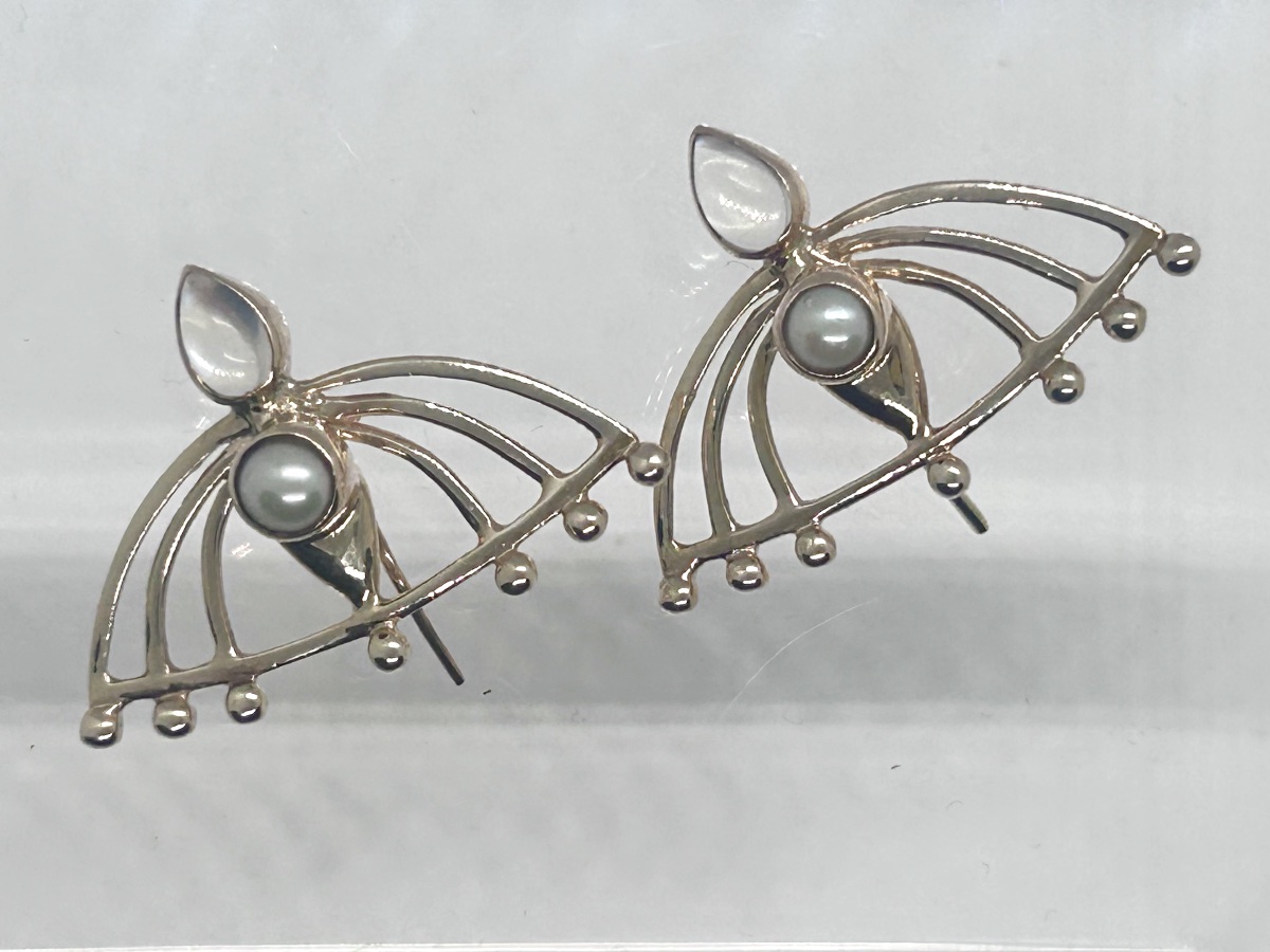 Boucles d’oreille art nouveau en or 18 carats et perle fine 