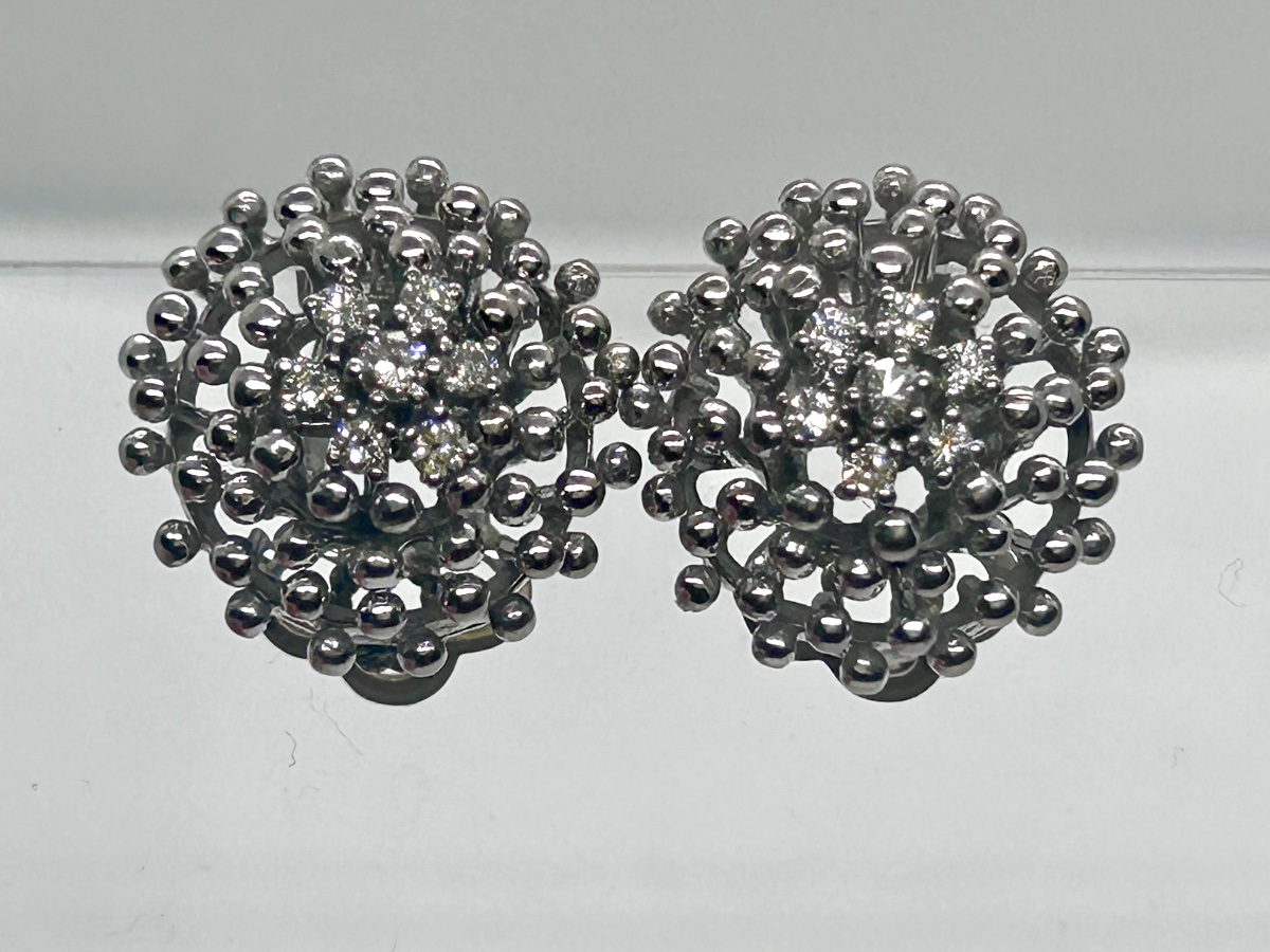 Boucles d’oreille à clips en or blanc 18 carats et brillants -photo-2