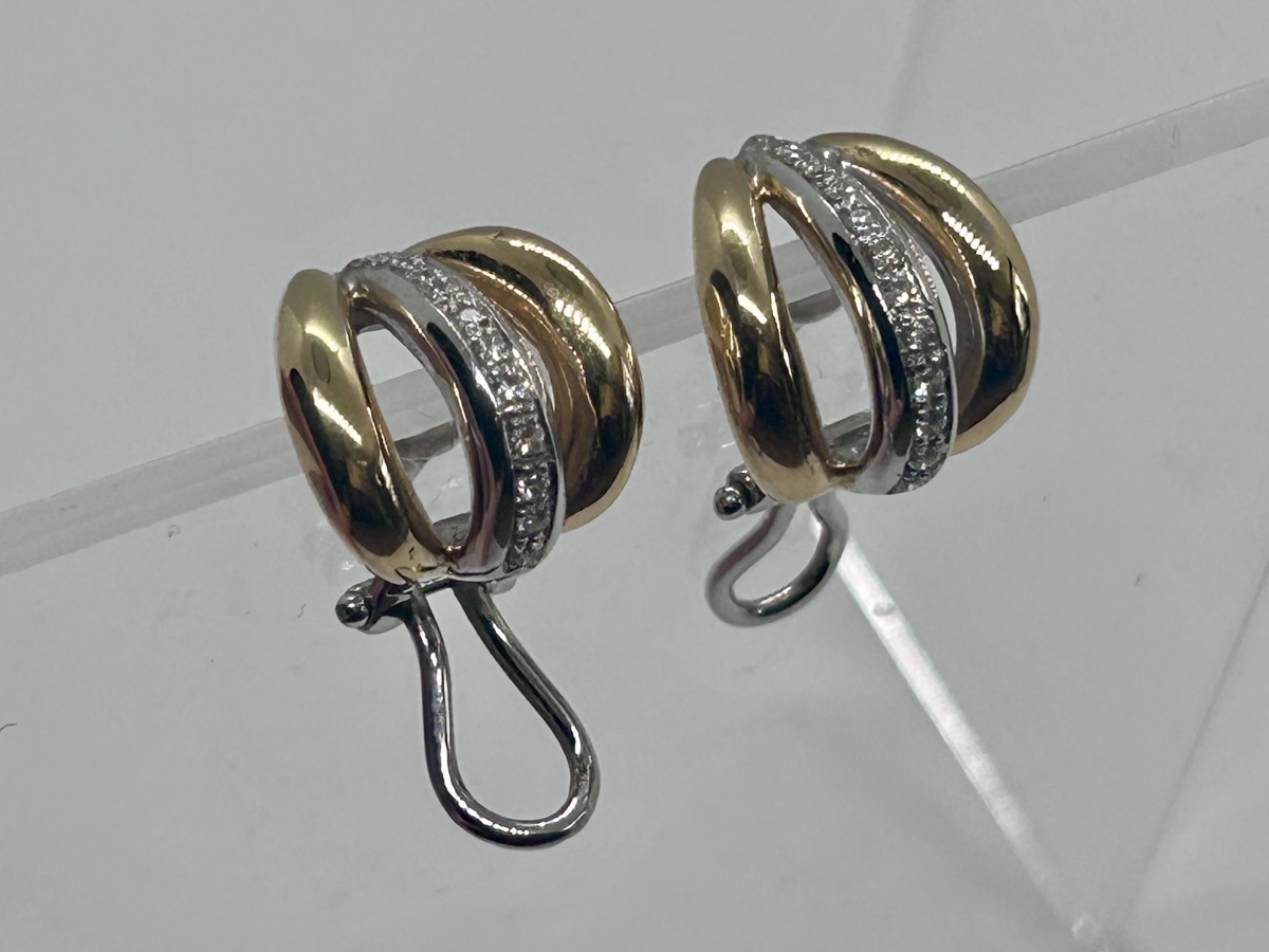 Boucles d’oreilles en ors 18 carats pavées de diamants -photo-4