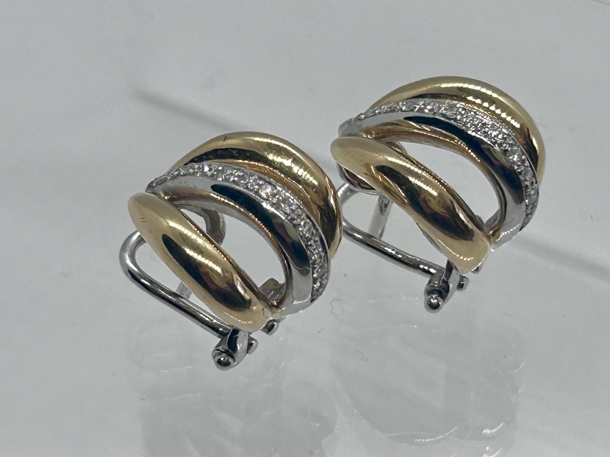 Boucles d’oreilles en ors 18 carats pavées de diamants -photo-1