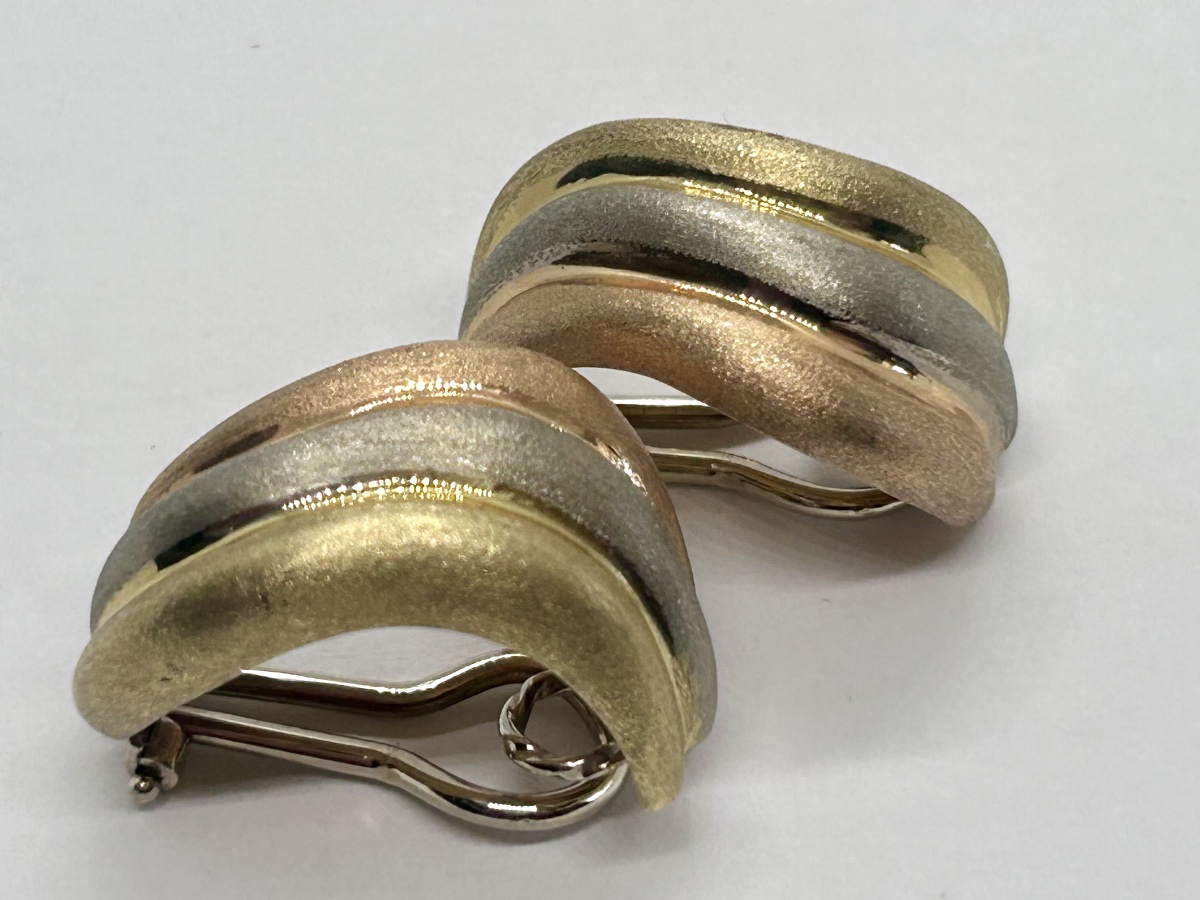 18-karat Brushed Gold (yellow, White, And Rose) Clip-on Earrings -photo-3