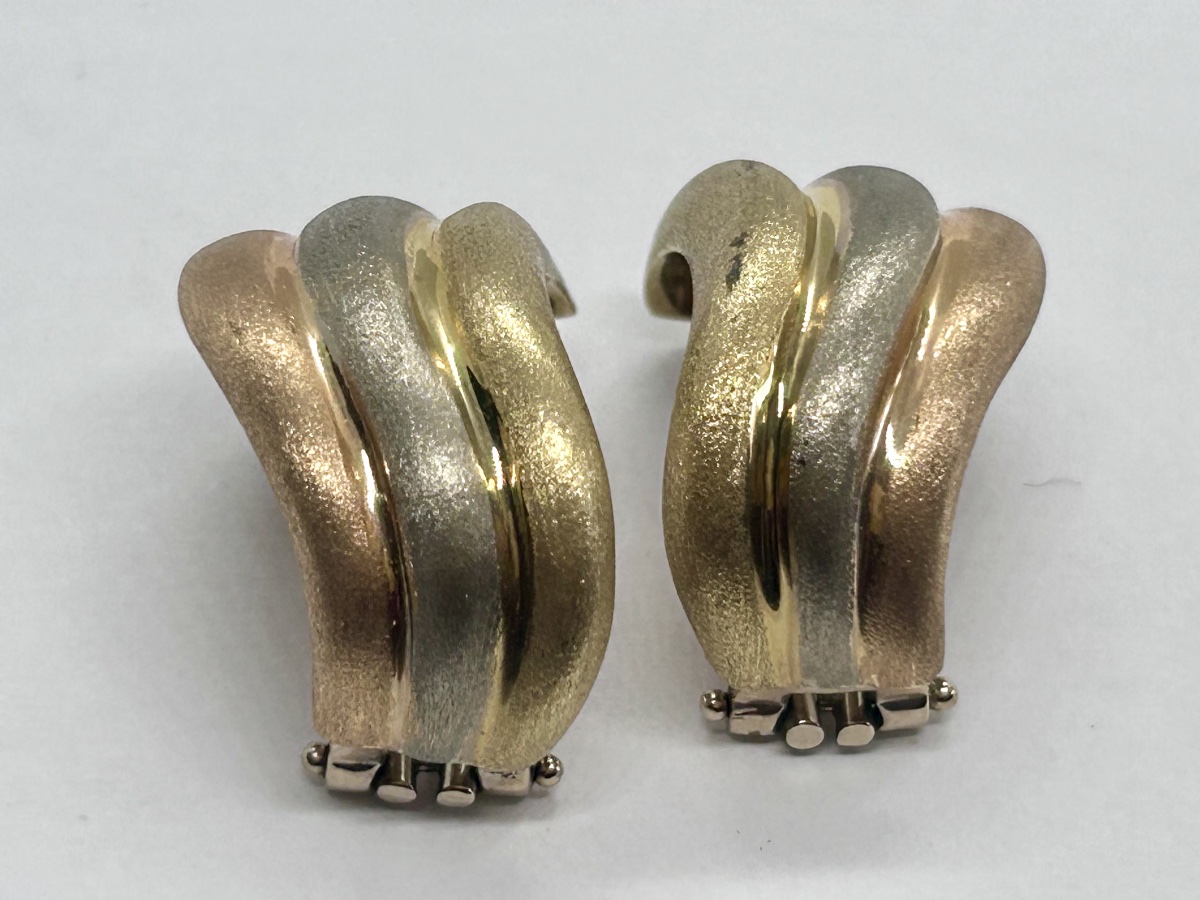18-karat Brushed Gold (yellow, White, And Rose) Clip-on Earrings -photo-4