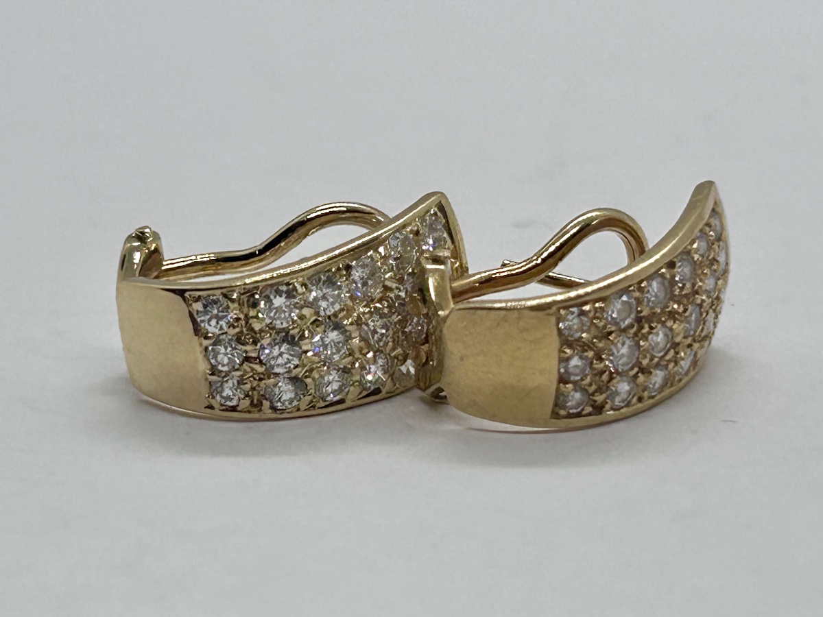 18-karat Gold Half-hoop Earrings Set With Brilliant-cut Diamonds -photo-3