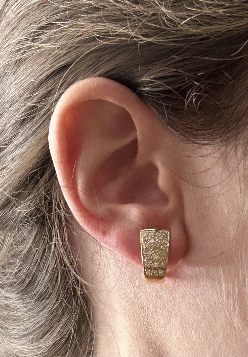 18-karat Gold Half-hoop Earrings Set With Brilliant-cut Diamonds -photo-7