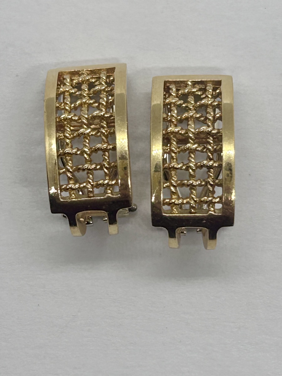 18-karat Gold Half-hoop Earrings With An Openwork Design-photo-1