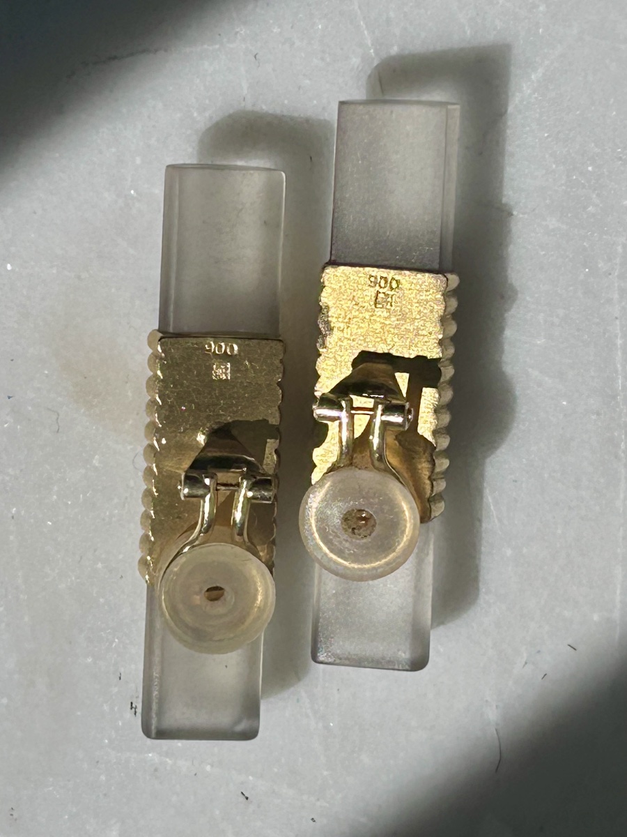 22-karat Gold Clip-on Earrings With Sandblasted Glass-photo-2