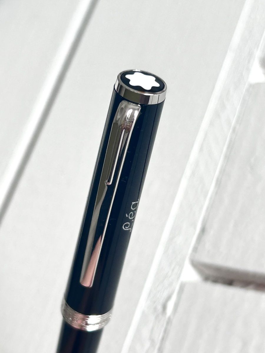 Montblanc stylo bille gravé de collection Pix en résine noire -photo-4