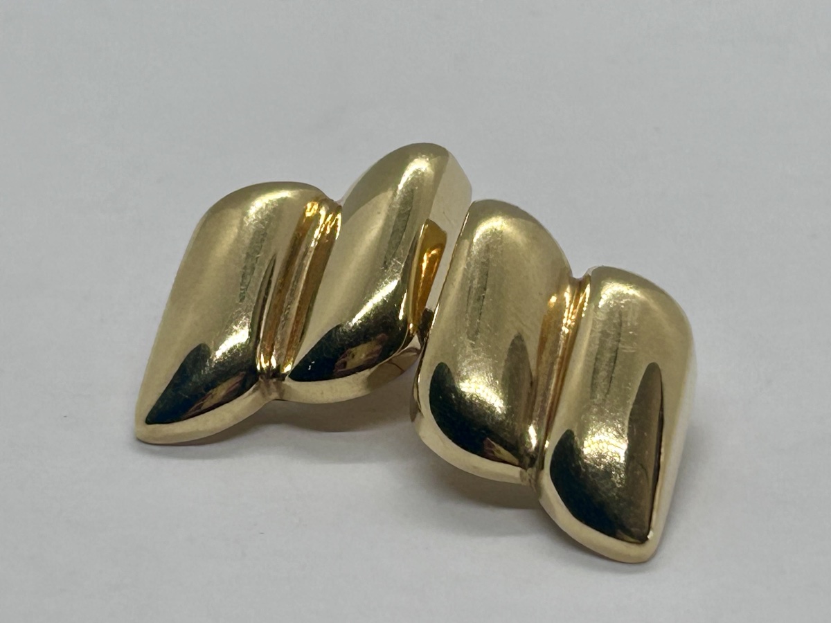 18-karat Gold Clip-on Earrings -photo-2
