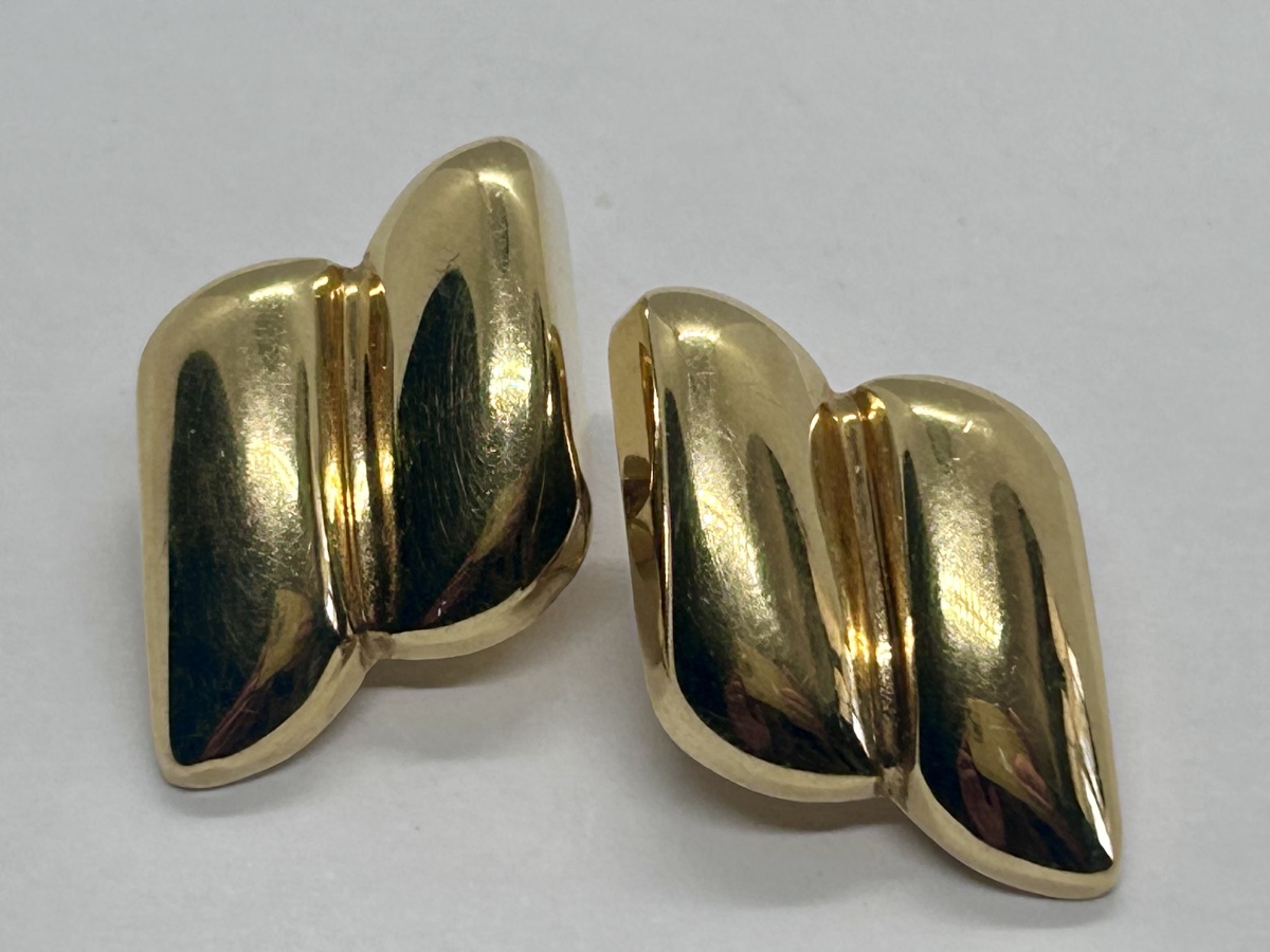 18-karat Gold Clip-on Earrings 