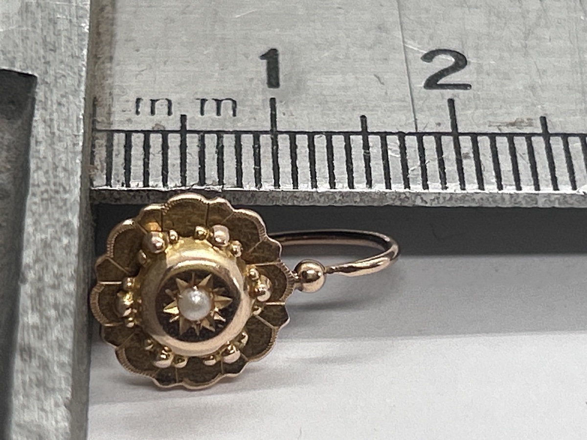 Boucles d’oreilles dormeuses en or 18 carats et perle fine-photo-8