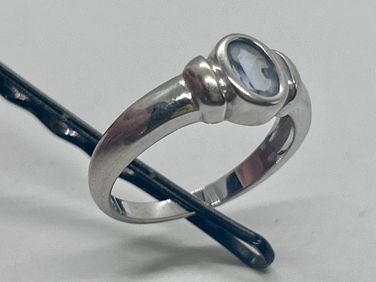 Bague en or blanc 18 carats et topaze bleue-photo-1