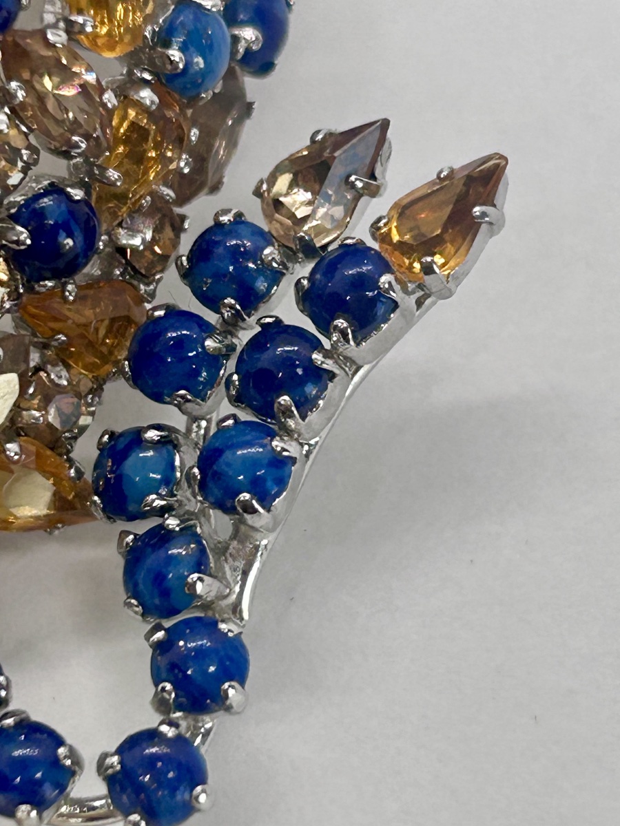 Christian Dior Brooch In Gold-tone Metal, With Cabochons And Crystals -photo-3