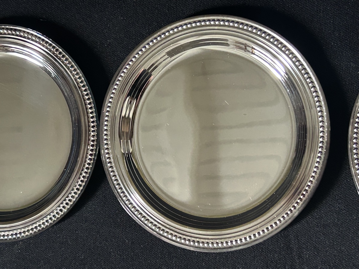 Christofle, lot de 4 soucoupe à verres modèle Perles -photo-3