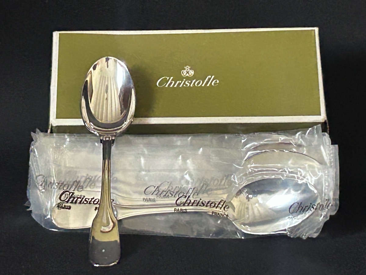 Christofle, lot de 12 cuillères à café Versailles 