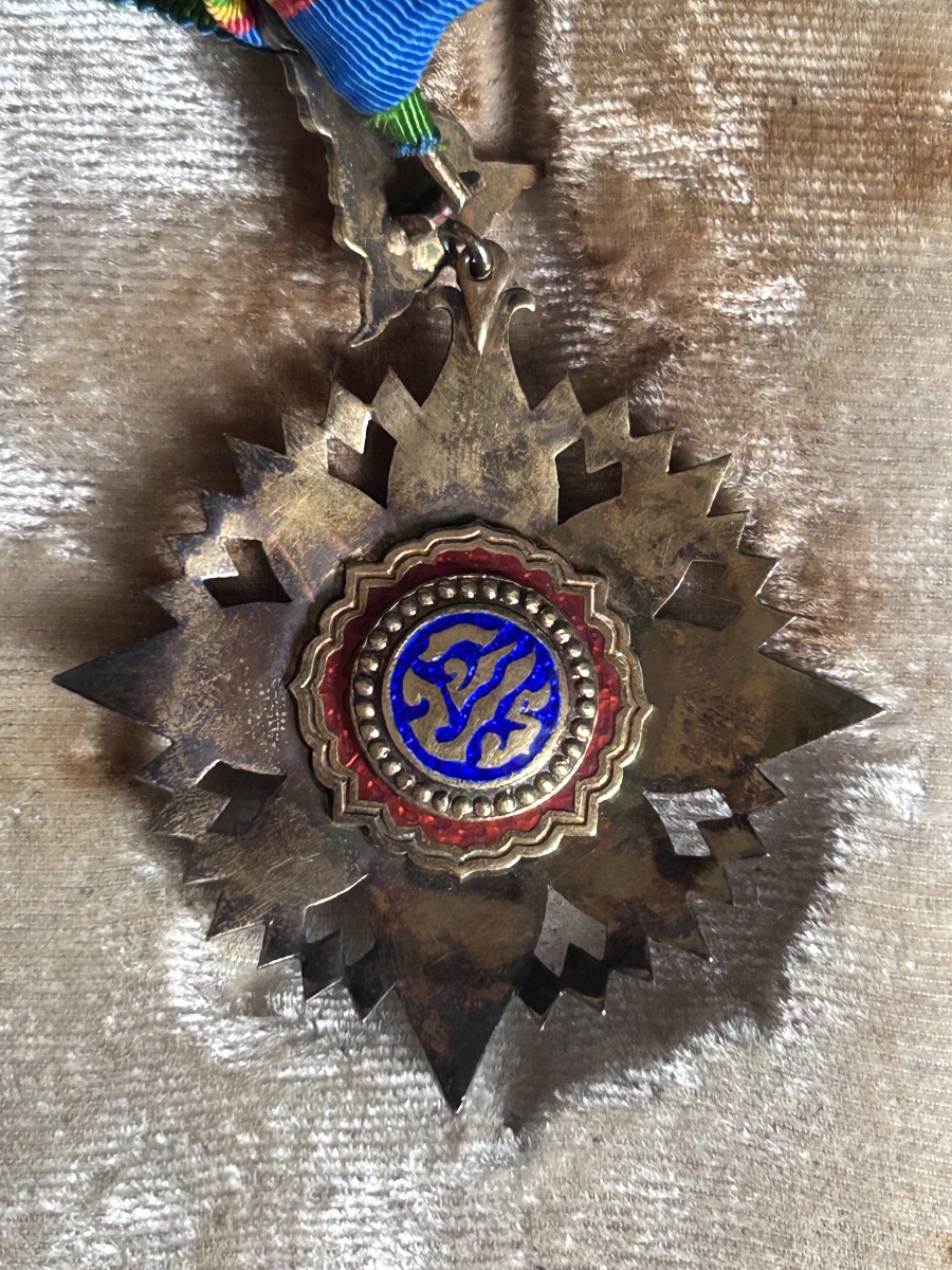 Coffret d’insignes de l’ordre de la couronne de Thaïlande-photo-4