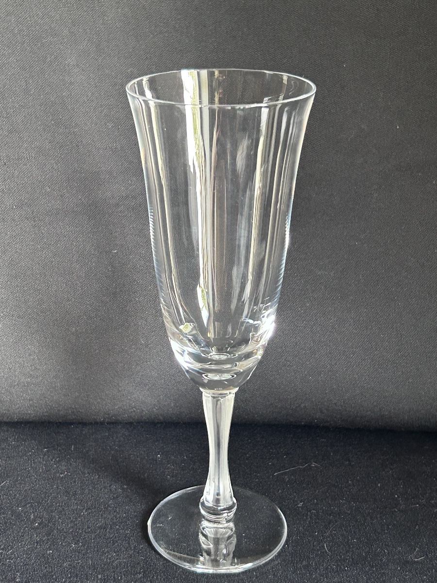 Lalique, 12 flûtes à Champagne en cristal -photo-3