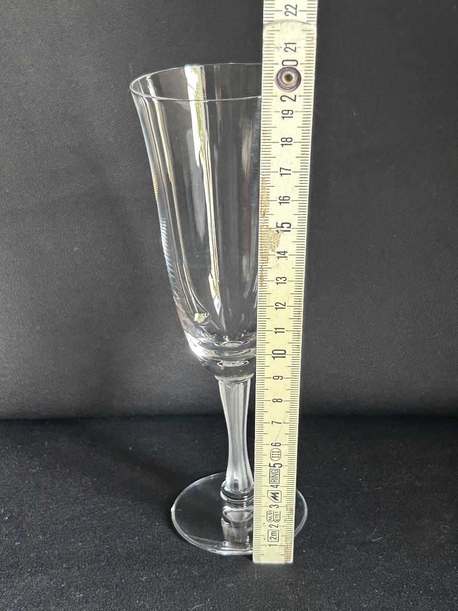 Lalique, 12 flûtes à Champagne en cristal -photo-4