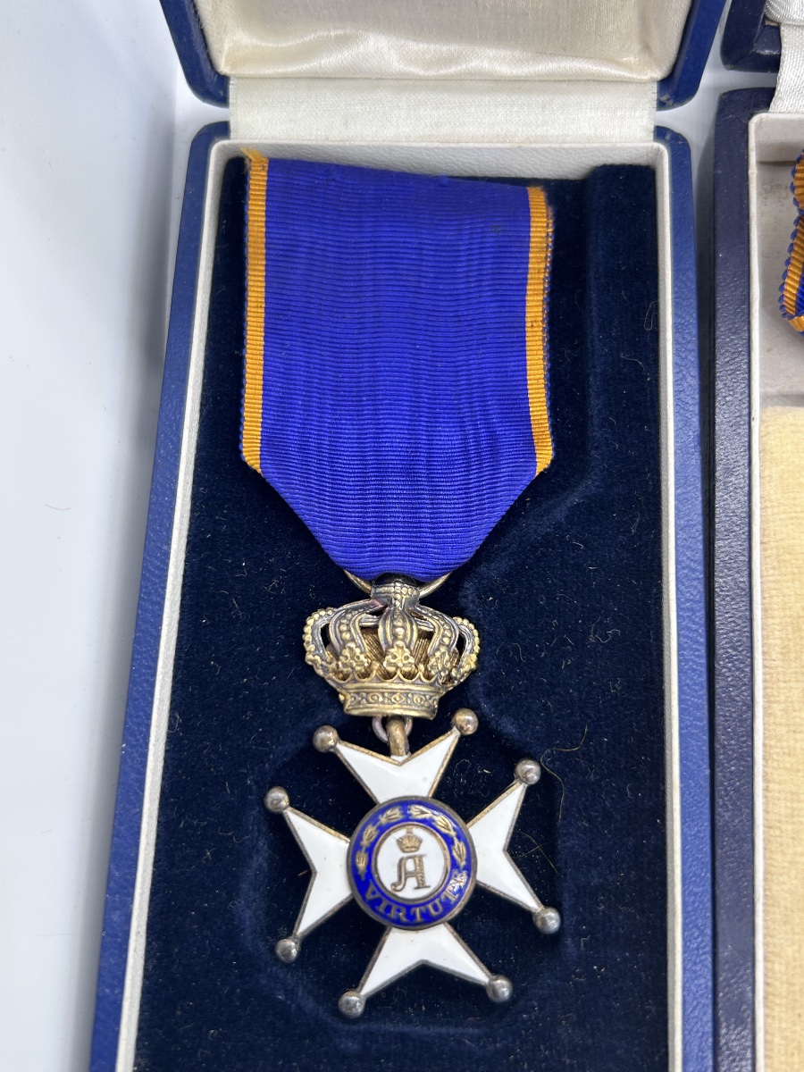 Lot de 3 décorations de l’ordre du mérite d’Adolphe de Nassau, grand Duché de Luxembourg -photo-3