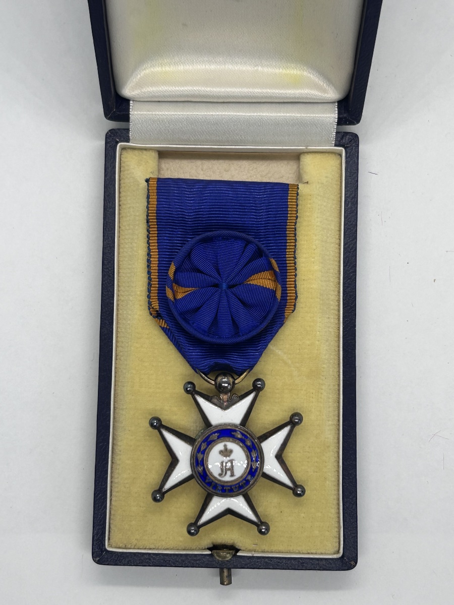 Lot de 3 décorations de l’ordre du mérite d’Adolphe de Nassau, grand Duché de Luxembourg -photo-8