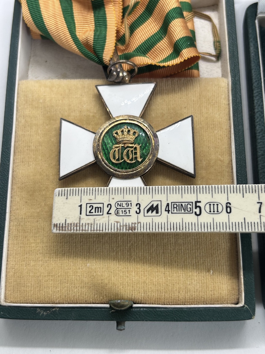 Set Of 3 Decorations Of The Order Of The Oak Crown, Luxembourg -photo-7