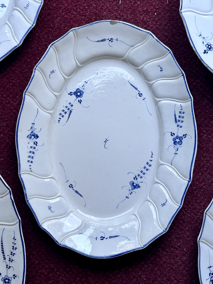 V & B Luxembourg, Set Of 5 18th-century Trays And Plates -photo-1
