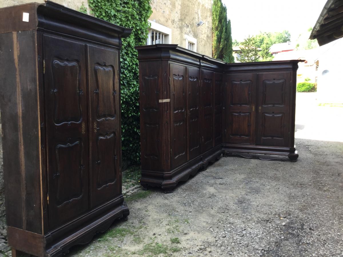 Importante armoire baroque de château à 8 portes