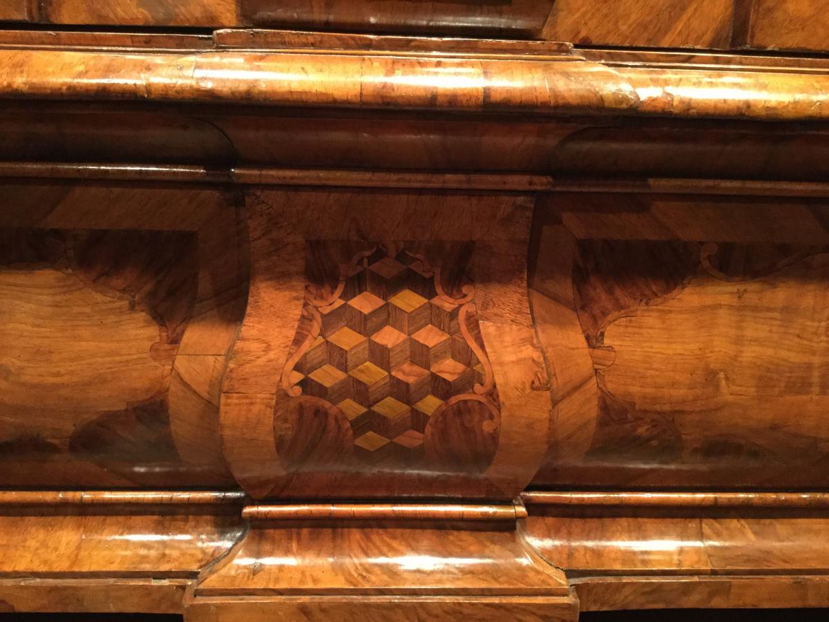 Baroque Cabinet In Walnut Veneer Around 1760-photo-4