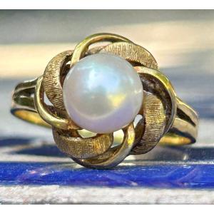 Gold Flower And Cultured Pearl Ring