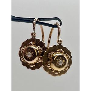 18-karat Gold Hoop Earrings With A Small Pearl