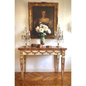 Console de style Louis XVI, fin 19&egrave;me, en bois peinte, sculpt&eacute;e et dot&eacute;e de marbre 