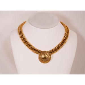 Iconique collier Chanel 31 rue Cambon des années 90