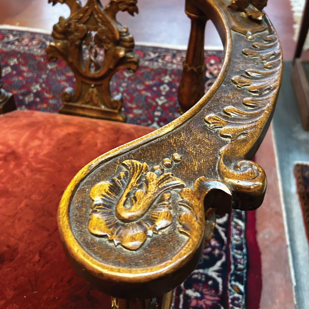 Paire de fauteuils victoriens anglais en chêne sculpté-photo-4