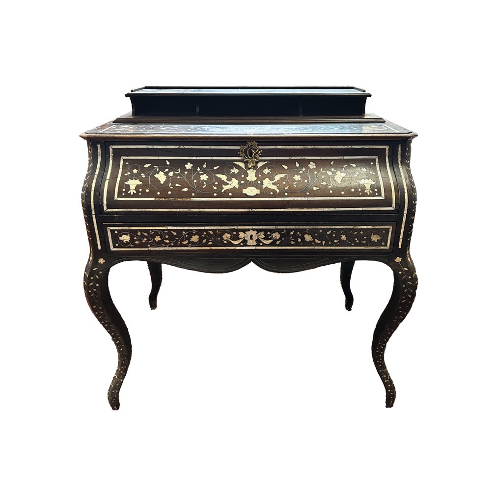 Secrétaire de style Louis XV en marqueterie, France XIXe siècle