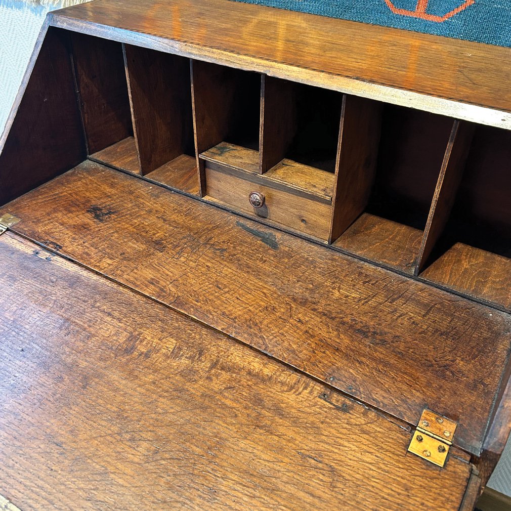 Bureau anglais en chêne à abattant, XIXe siècle-photo-2