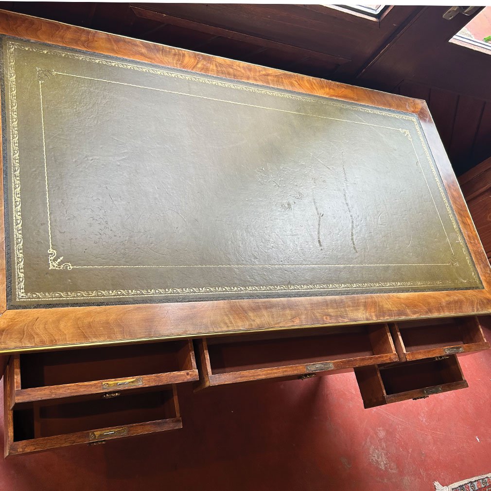 Flat-topped Louis XVI-style Desk In Walnut, France, 1930s–1940s-photo-3