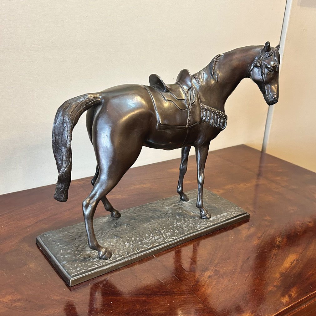 Sculpture Of A Saddled Horse In Patinated Bronze, Early 20th Century-photo-3